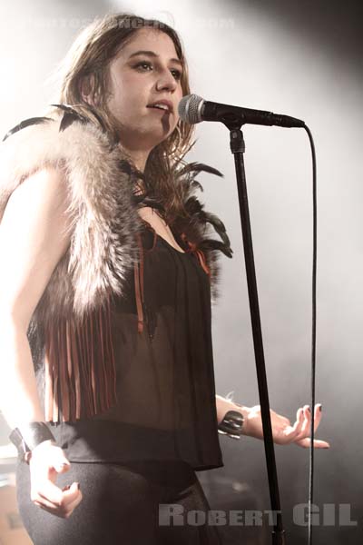 IZIA - 2012-03-17 - PARIS - La Maroquinerie - 